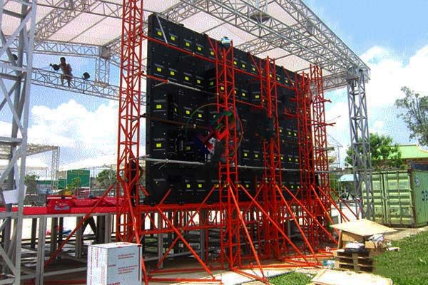 lắp đặt màn hình led