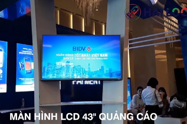 Màn hình LCD treo tường có thể lắp theo chiều dọc hoặc ngang