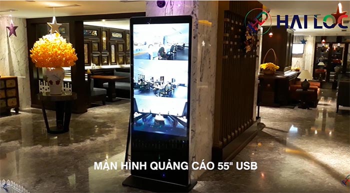 Màn hình quảng cáo chân đứng 55 inch usb