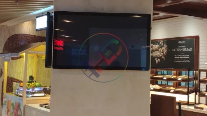 thi công màn hình LCD treo tường 43 inch tại lotte liễu giai