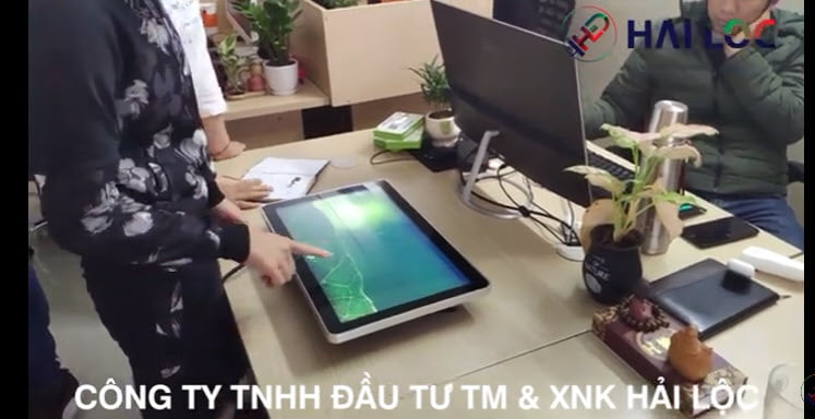 thi-cong-man-hinh-quang-cao-22inch-cho-cong-ty-duong-sinh