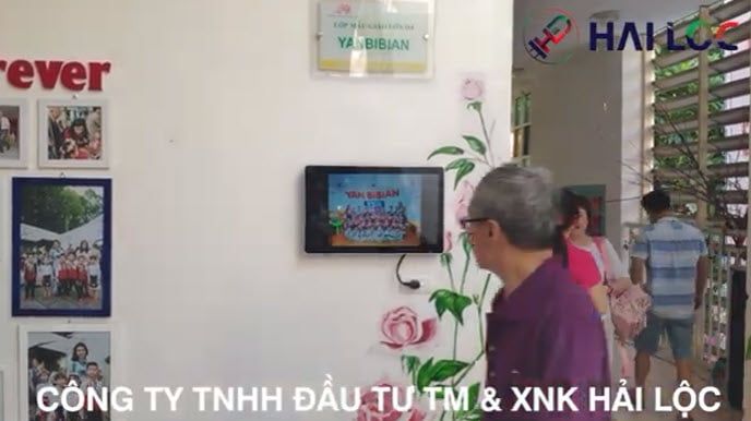 lap-dat-3-man-hinh-lcd-tai-truong-mam-non-viet-hung