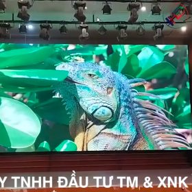 thi-cong-man-hinh-led-p3-tai-dh-y-te-hai-duong