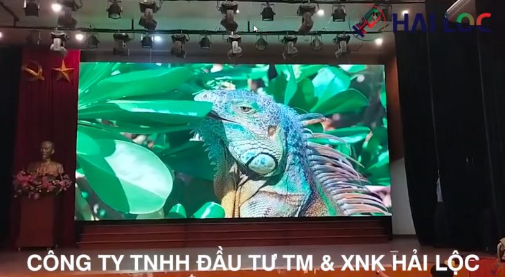 thi-cong-man-hinh-led-p3-tai-dh-y-te-hai-duong