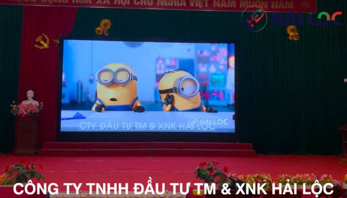 thi-cong-bang-man-hinh-led-p4-indoor-tai-trung-tam-giao-duc-thuong-xuyen