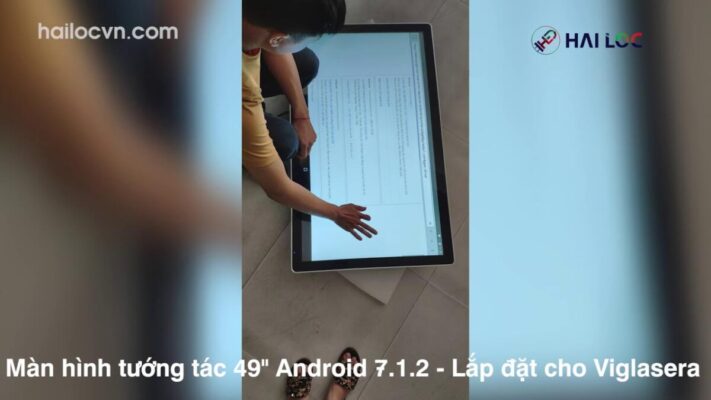 Thi công lắp đặt màn hình màn hình tương tác 49 inch tại Viglacera Hà Nội