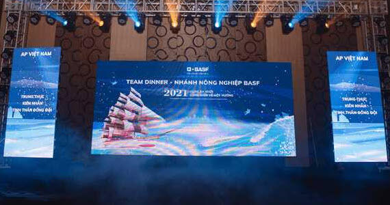 Cong-trinh-thi-cong-man-hinh-led-tai-ha-tinh