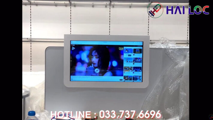 Lap-dat-man-hinh-quang-cao-32-inch-wifi-sieu-thi-lotte-mall-tay-ho