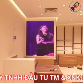 Thi công Màn hình LED P2 Trong Nhà tại Cửa hàng mắt kính Guess Lotter